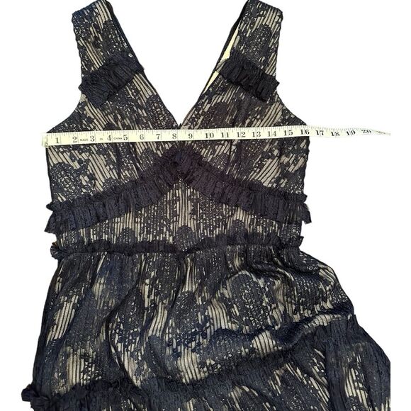 Maggy London Women's Petite Pleat Lace Tiered Cocktail Dress, Galaxy Blue Size 6 - Picture 5 of 9